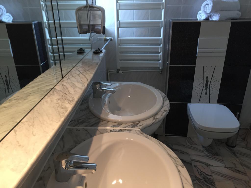 Kiem Premium Apartments Brasov Ngoại thất bức ảnh